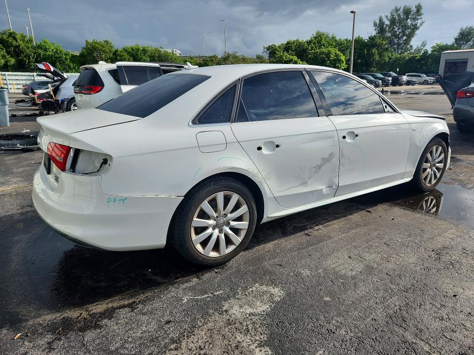 Продажа на аукционе авто 2015 Audi A4, vin: WAUBFAFL5FN042171, номер лота: 68962666