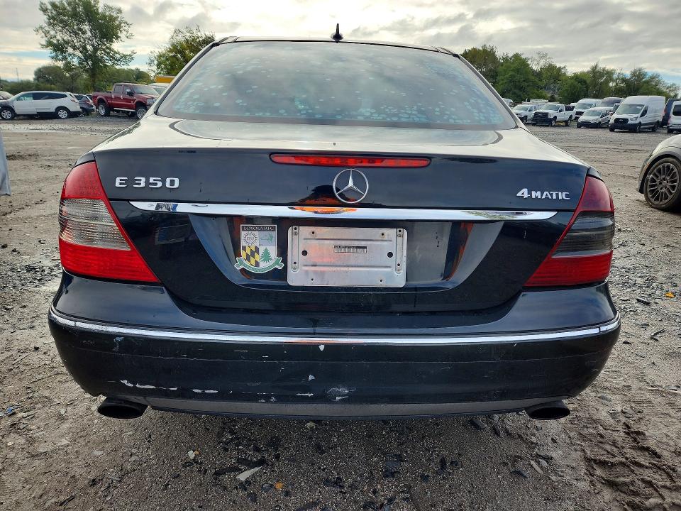 70781096 :رقم المزاد ، WDBUF87X38B239462 vin ، 2008 Mercedes-benz E مزاد بيع