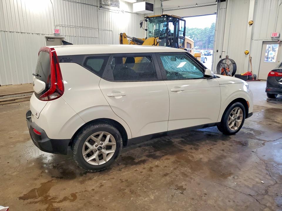 2021 Kia Soul მანქანა იყიდება აუქციონზე, vin: KNDJ23AU2M7129842, აუქციონის ნომერი: 69727516