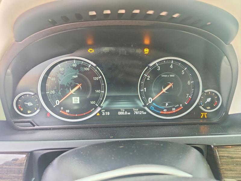 2015 Bmw 750 მანქანა იყიდება აუქციონზე, vin: WBAYF8C57FD653950, აუქციონის ნომერი: 67215186