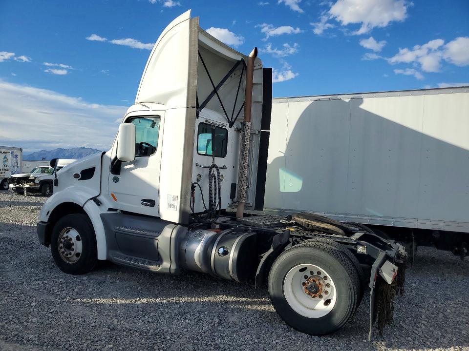 Продаж на аукціоні авто 2020 Peterbilt 579, vin: 1XPBA48X9LD685710, номер лоту: 70146996