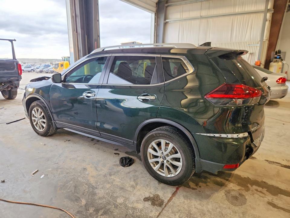 Продаж на аукціоні авто 2018 Nissan Rogue, vin: 5N1AT2MV8JC721899, номер лоту: 69865326