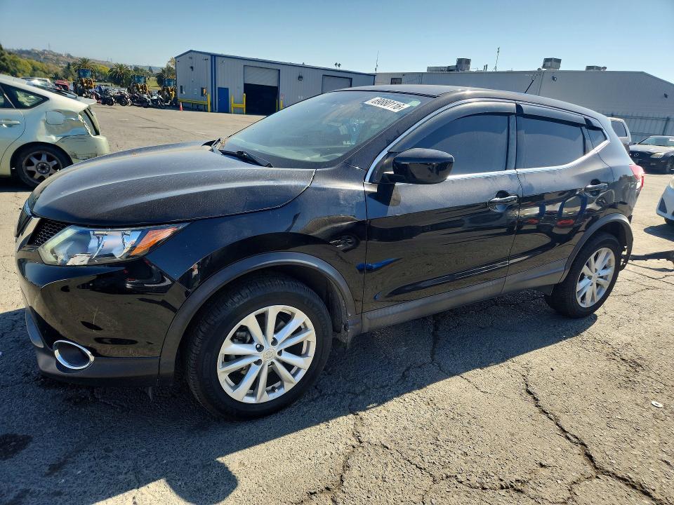 2018 Nissan Rogue Sport მანქანა იყიდება აუქციონზე, vin: JN1BJ1CP1JW190445, აუქციონის ნომერი: 69880116