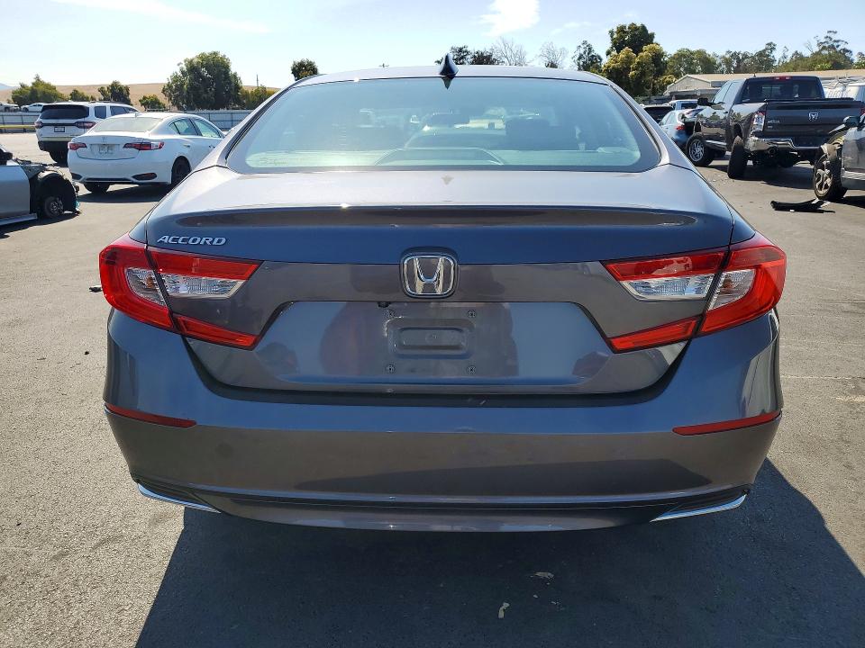 70014896 :رقم المزاد ، 1HGCV1F43KA101885 vin ، 2019 Honda Accord مزاد بيع