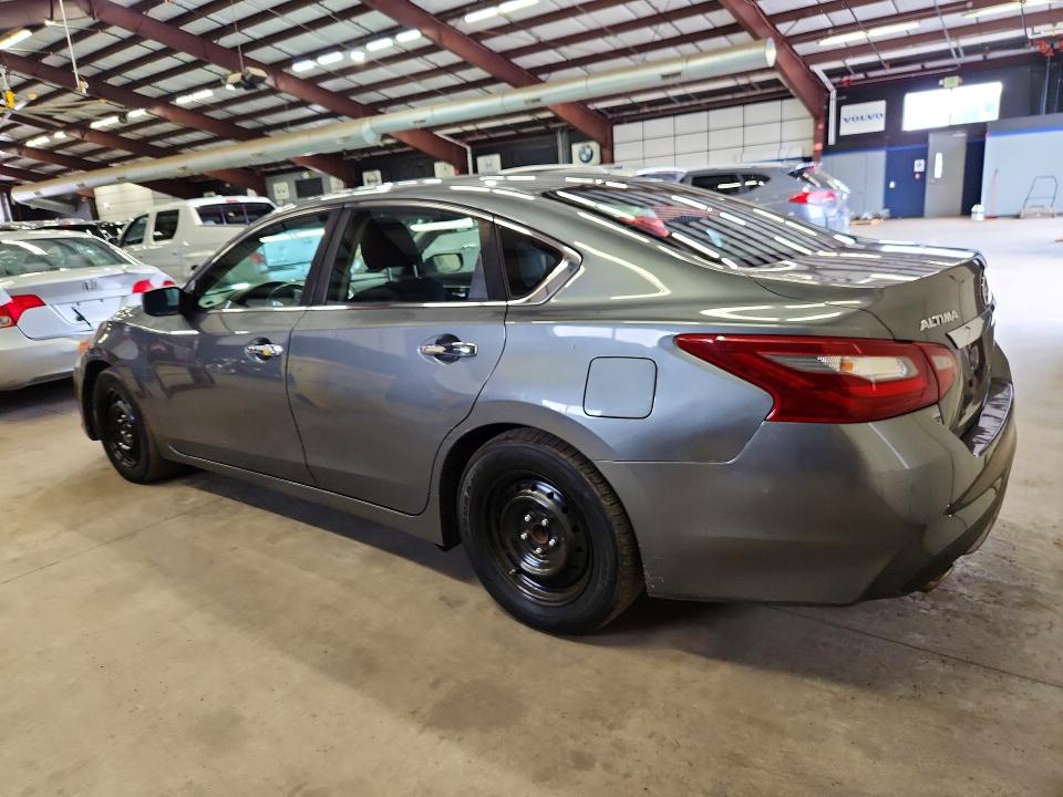 Продажа на аукционе авто 2018 Nissan Altima, vin: 1N4AL3AP3JC116162, номер лота: 71029006