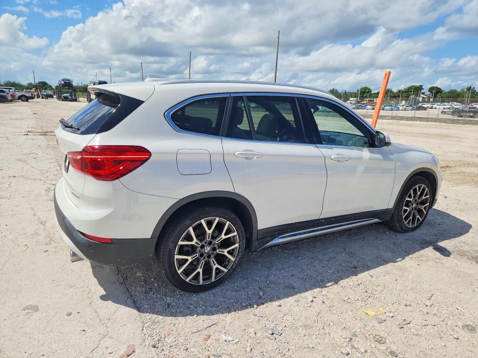 2021 Bmw X1 მანქანა იყიდება აუქციონზე, vin: WBXJG7C00M5T23402, აუქციონის ნომერი: 70324786