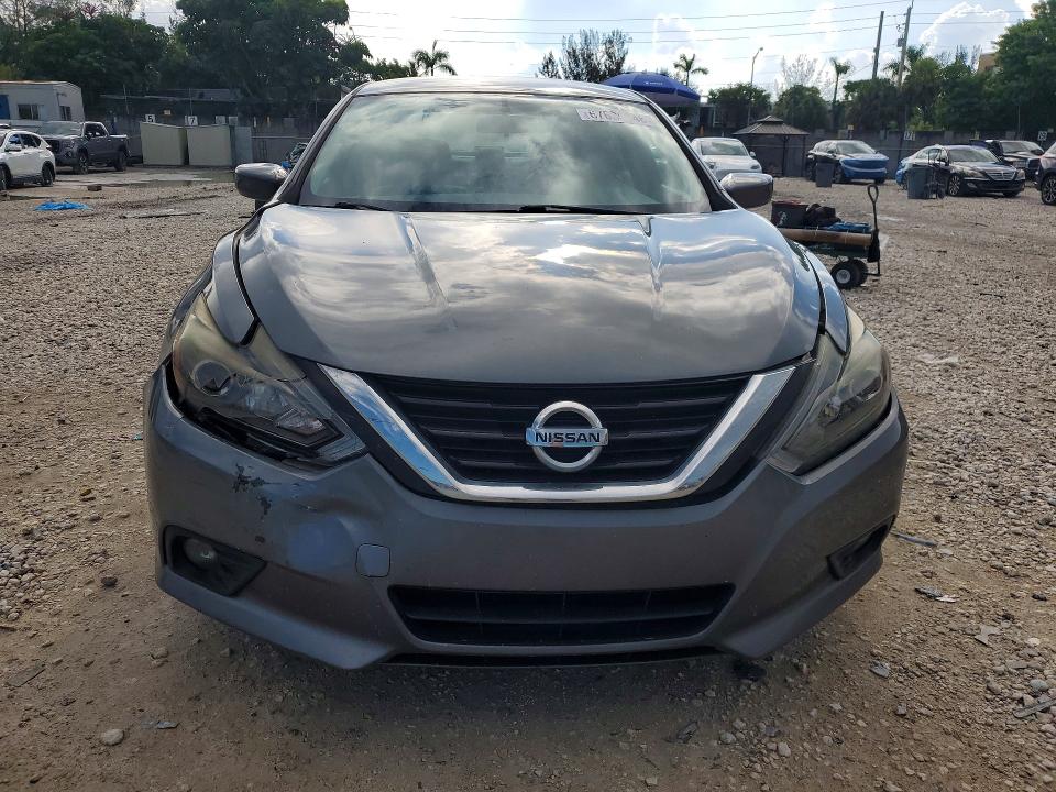 2018 Nissan Altima მანქანა იყიდება აუქციონზე, vin: 1N4AL3AP1JC135082, აუქციონის ნომერი: 67635846
