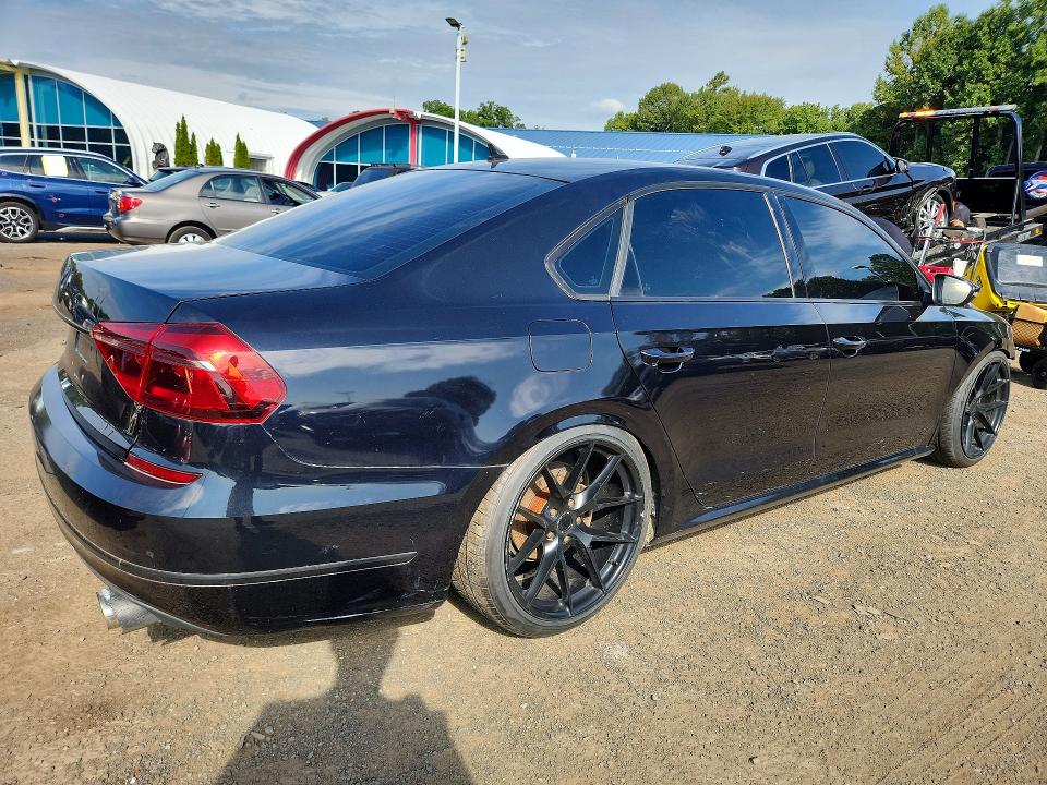 Продаж на аукціоні авто 2017 Volkswagen Passat, vin: 1VWAT7A34HC062750, номер лоту: 69569486