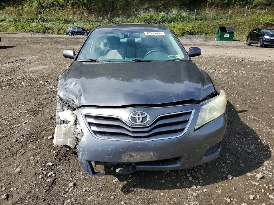 2010 Toyota Camry მანქანა იყიდება აუქციონზე, vin: 4T4BF3EK7AR056886, აუქციონის ნომერი: 70135656