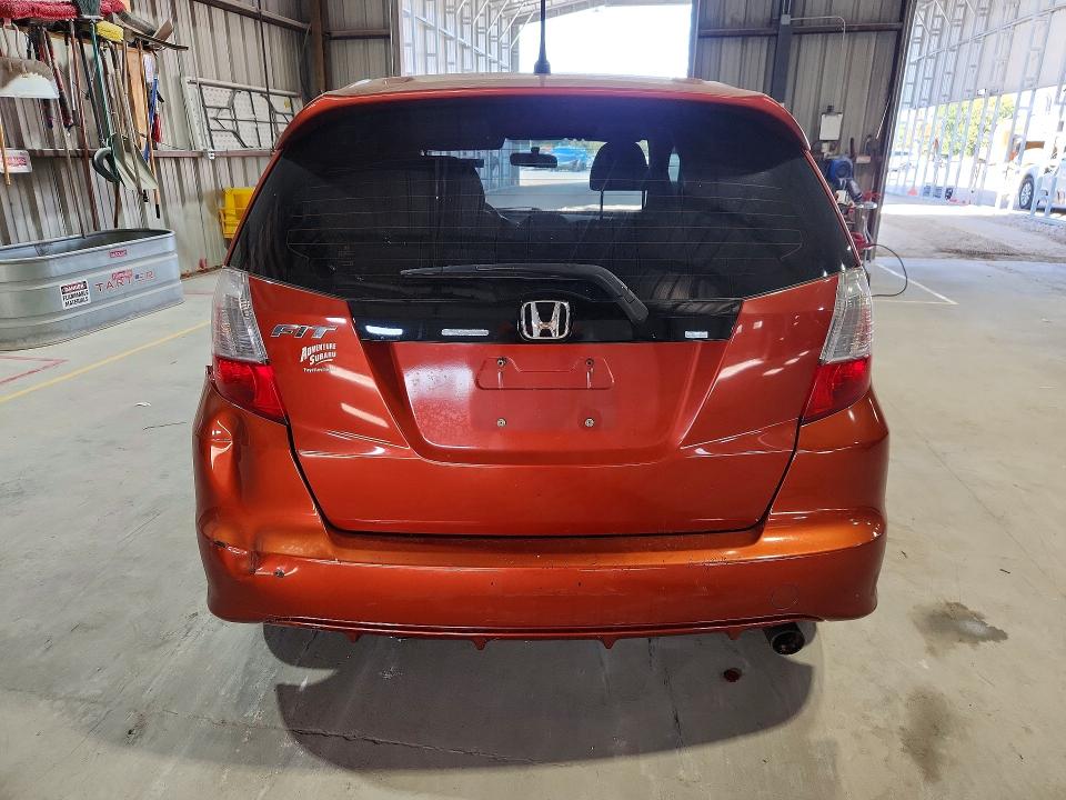 70020106 :رقم المزاد ، JHMGE8H59CC024359 vin ، 2012 Honda Fit مزاد بيع