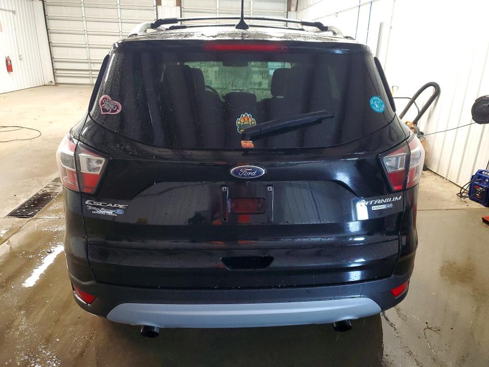 2018 Ford Escape მანქანა იყიდება აუქციონზე, vin: 1FMCU9J97JUA44604, აუქციონის ნომერი: 70662766