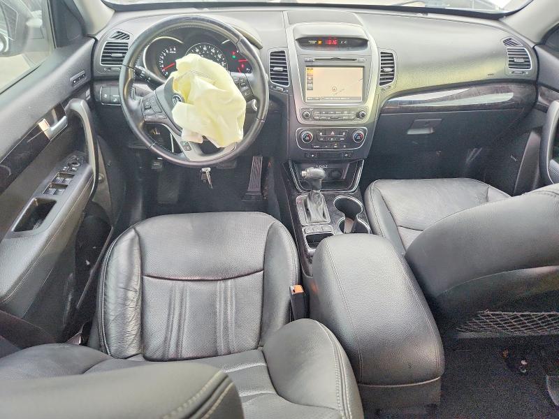 68648146 :رقم المزاد ، 5XYKW4A7XFG646241 vin ، 2015 Kia Sorento مزاد بيع