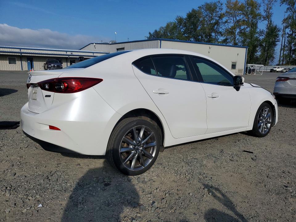 2018 Mazda 3 მანქანა იყიდება აუქციონზე, vin: 3MZBN1V33JM210557, აუქციონის ნომერი: 68367326