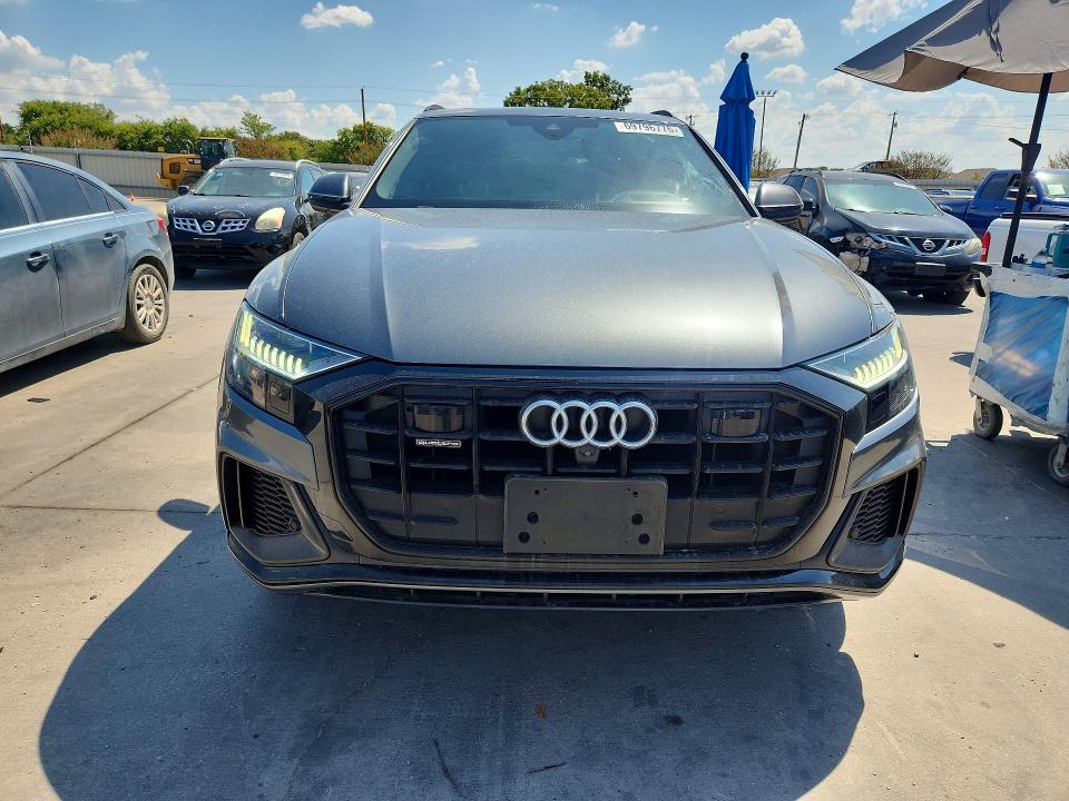 69796776 :رقم المزاد ، WA1FVAF18LD015631 vin ، 2020 Audi Q8 مزاد بيع