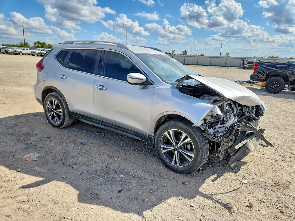 2019 Nissan Rogue მანქანა იყიდება აუქციონზე, vin: 5N1AT2MT5KC704896, აუქციონის ნომერი: 70970916