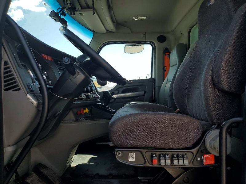 2017 Kenworth T680 მანქანა იყიდება აუქციონზე, vin: 1XKYA48X2HJ160397, აუქციონის ნომერი: 71040416