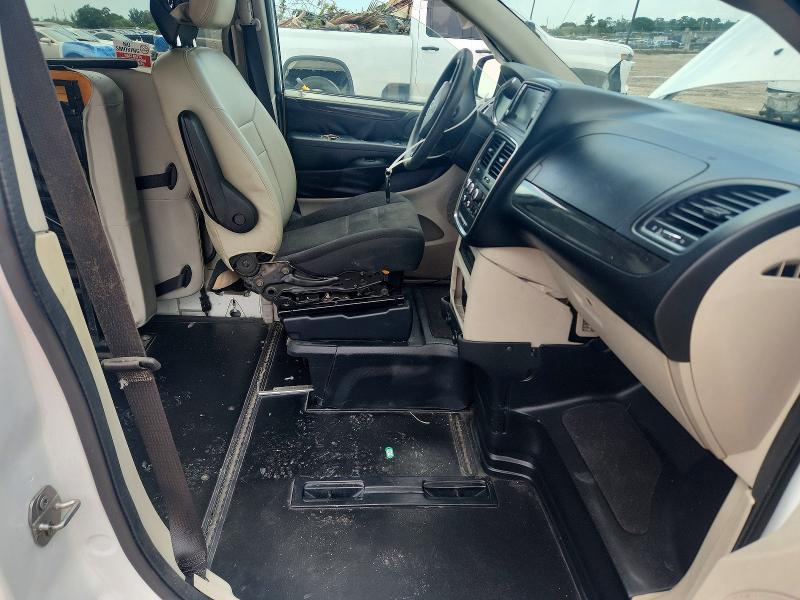 68799256 :رقم المزاد ، 2C7WDGBG7JR363570 vin ، 2018 Dodge Grand Caravan مزاد بيع