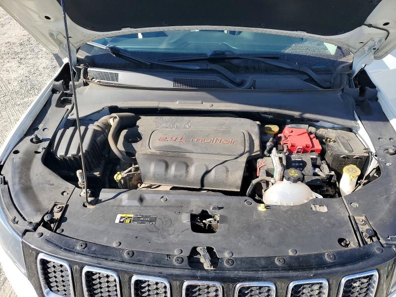 67150356 :رقم المزاد ، 3C4NJCBB3KT755989 vin ، 2019 Jeep Compass مزاد بيع