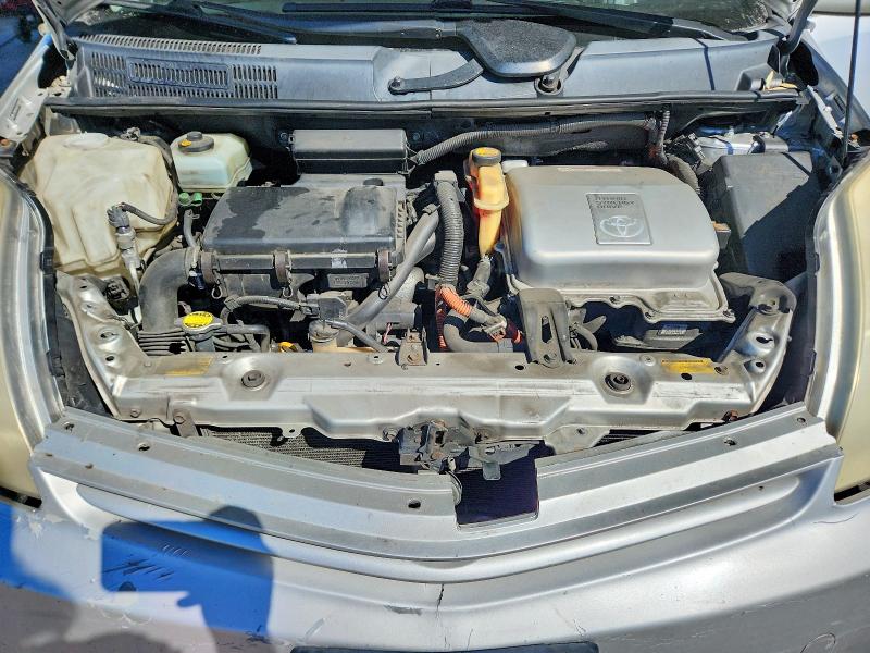 2005 Toyota Prius მანქანა იყიდება აუქციონზე, vin: JTDKB20U057040983, აუქციონის ნომერი: 70381046