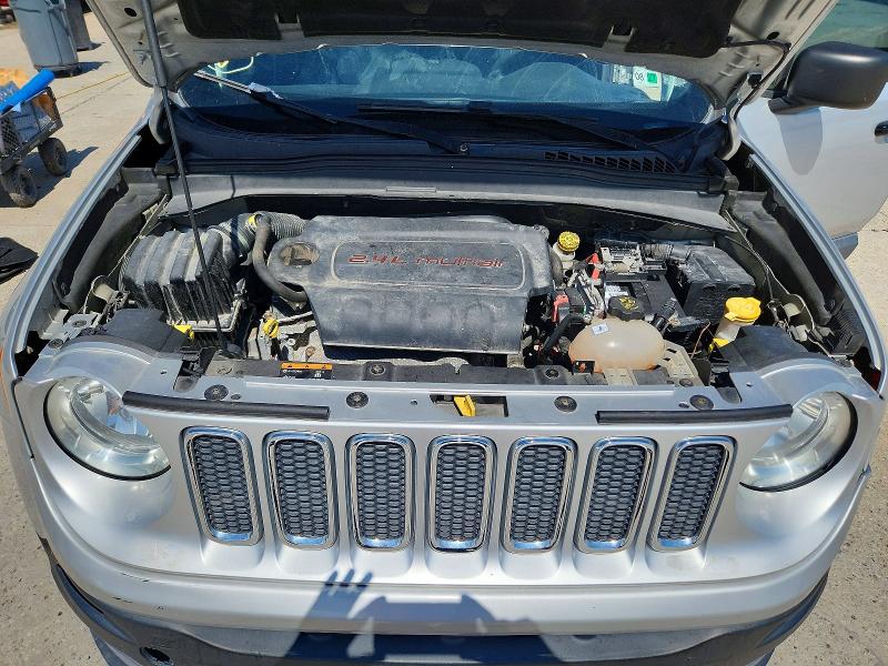 68516186 :رقم المزاد ، ZACCJBDT4GPD05239 vin ، 2016 Jeep Renegade مزاد بيع