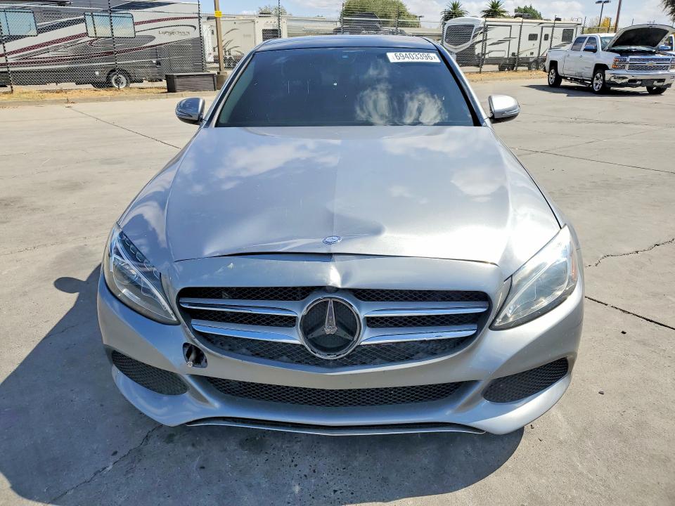69403396 :رقم المزاد ، 55SWF4JB6GU112957 vin ، 2016 Mercedes-benz C مزاد بيع