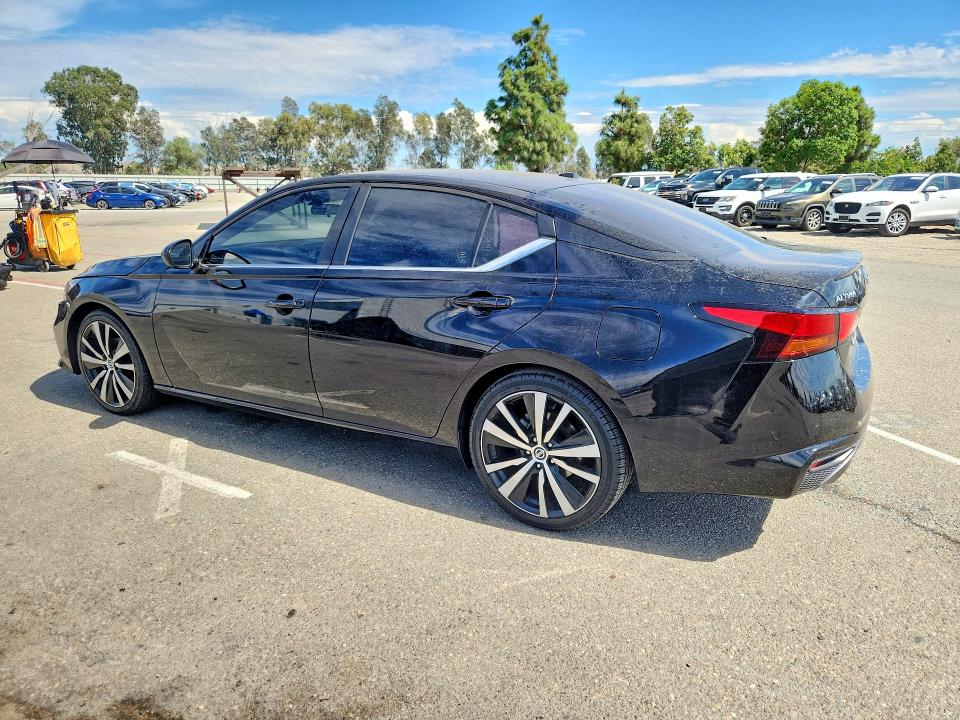 2020 Nissan Altima მანქანა იყიდება აუქციონზე, vin: 1N4BL4CV2LC236687, აუქციონის ნომერი: 67961976