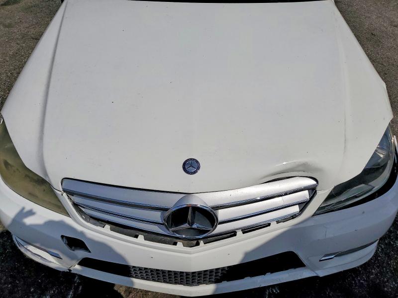2013 Mercedes-benz C მანქანა იყიდება აუქციონზე, vin: WDDGF4HBXDA763434, აუქციონის ნომერი: 70099066