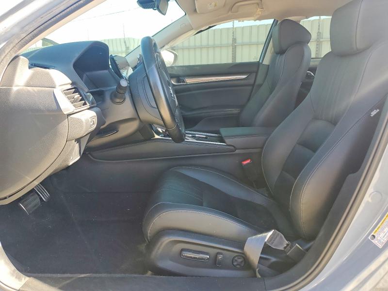 68649406 :رقم المزاد ، 1HGCV1F40NA105770 vin ، 2022 Honda Accord مزاد بيع
