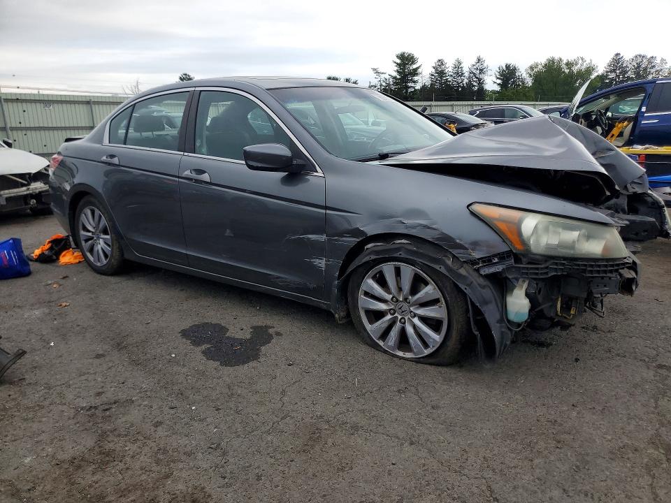 69082496 :رقم المزاد ، 1HGCP2F72BA053080 vin ، 2011 Honda Accord مزاد بيع