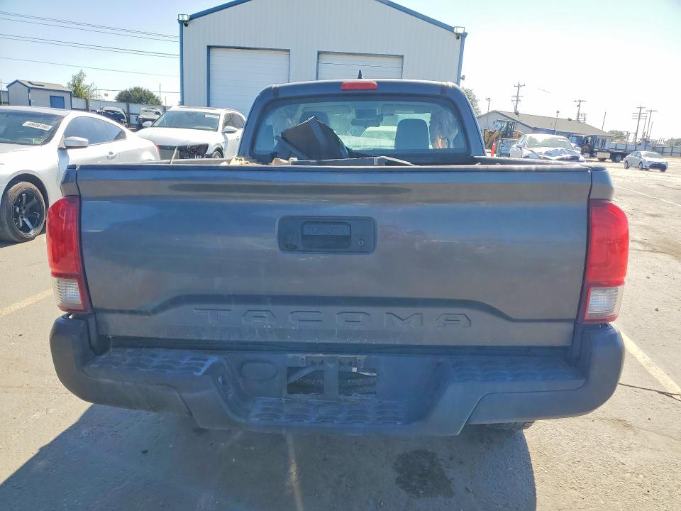 69052376 :رقم المزاد ، 5TFRX5GN4JX112665 vin ، 2018 Toyota Tacoma مزاد بيع