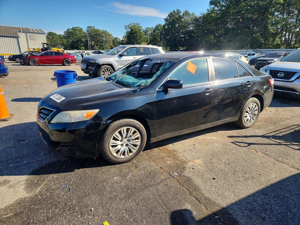 70112306 :رقم المزاد ، 4T1BF3EKXAU089813 vin ، 2010 Toyota Camry مزاد بيع