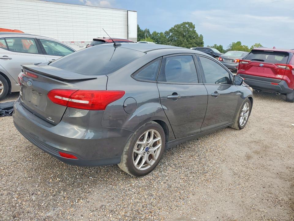 69127226 :رقم المزاد ، 1FADP3F27FL286269 vin ، 2015 Ford Focus مزاد بيع
