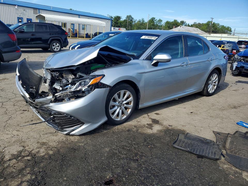 Продажа на аукционе авто 2018 Toyota Camry, vin: 4T1B11HK5JU506026, номер лота: 67908016