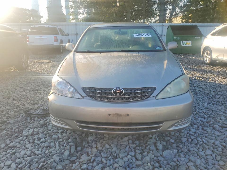 2002 Toyota Camry მანქანა იყიდება აუქციონზე, vin: 4T1BF32K72U506357, აუქციონის ნომერი: 68034346