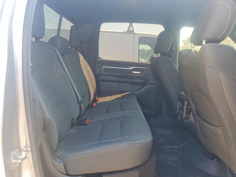 67087926 :رقم المزاد ، 1C6SRFMT1KN803869 vin ، 2019 Ram 1500 مزاد بيع
