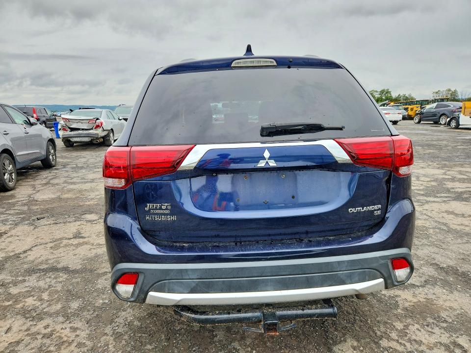 Продажа на аукционе авто 2018 Mitsubishi Outlander, vin: JA4AZ3A31JZ071509, номер лота: 69527316