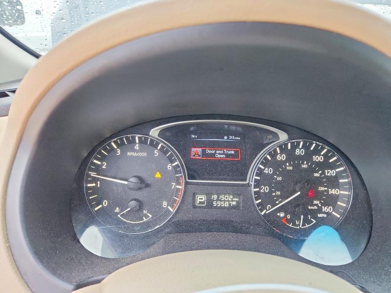 2015 Nissan Altima მანქანა იყიდება აუქციონზე, vin: 1N4AL3AP6FN377717, აუქციონის ნომერი: 68000556