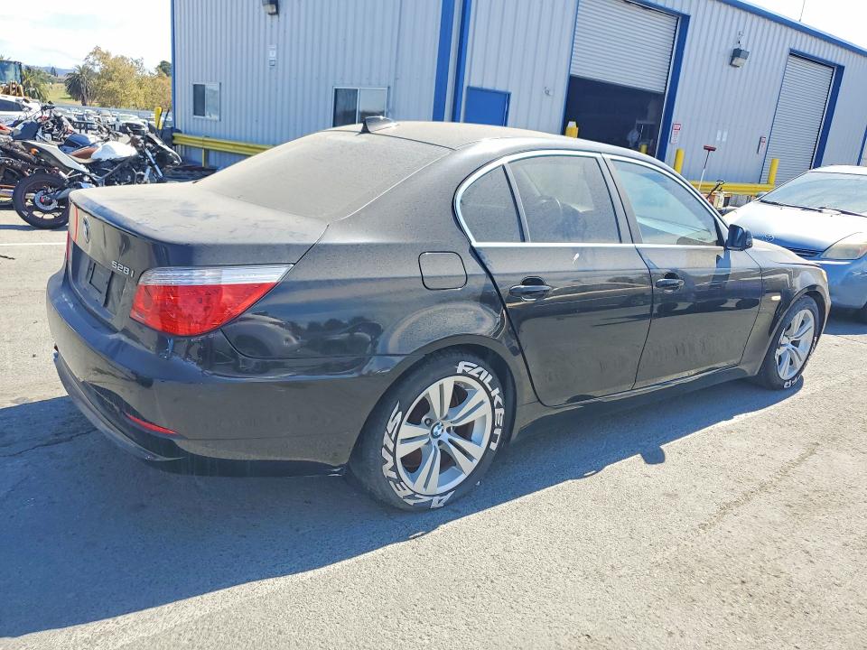 67460726 :رقم المزاد ، WBANU53559C121145 vin ، 2009 Bmw 528 مزاد بيع