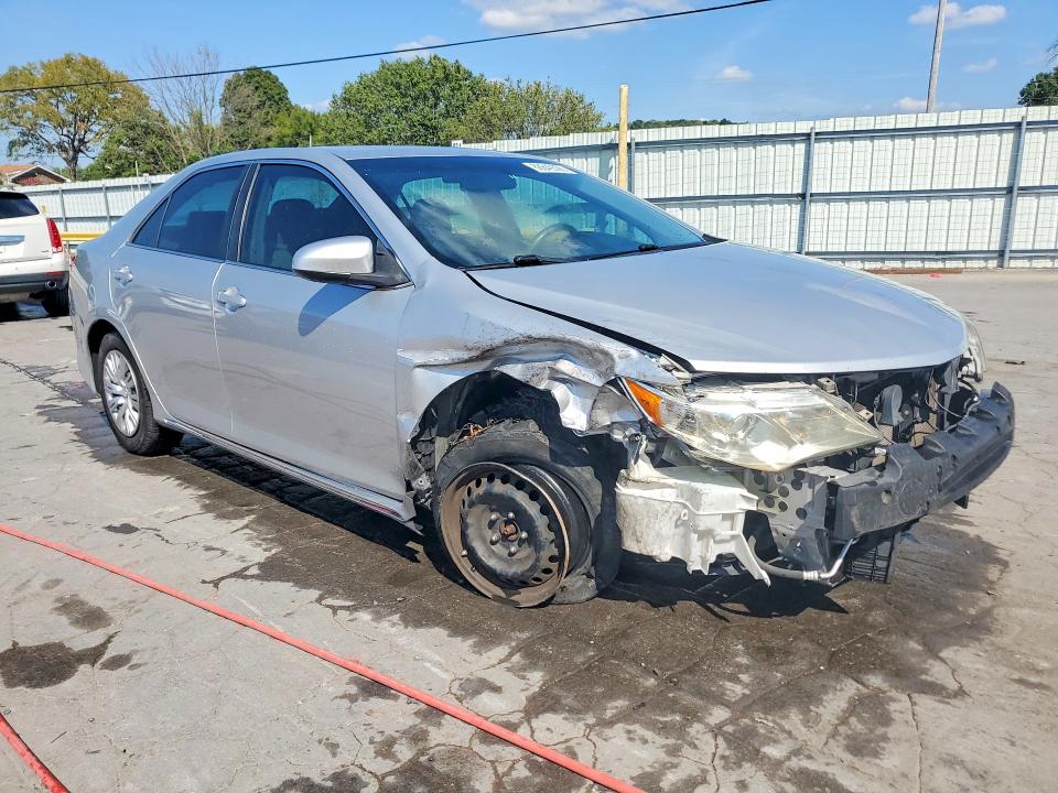 68849396 :رقم المزاد ، 4T4BF1FK6DR329288 vin ، 2013 Toyota Camry مزاد بيع