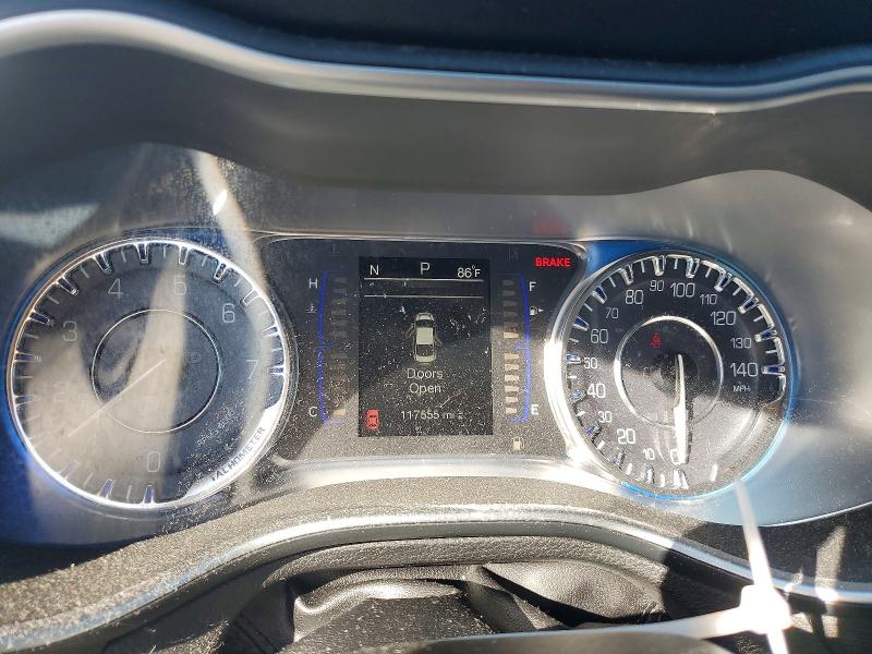 2015 Chrysler 200 მანქანა იყიდება აუქციონზე, vin: 1C3CCCAB1FN677337, აუქციონის ნომერი: 70979576