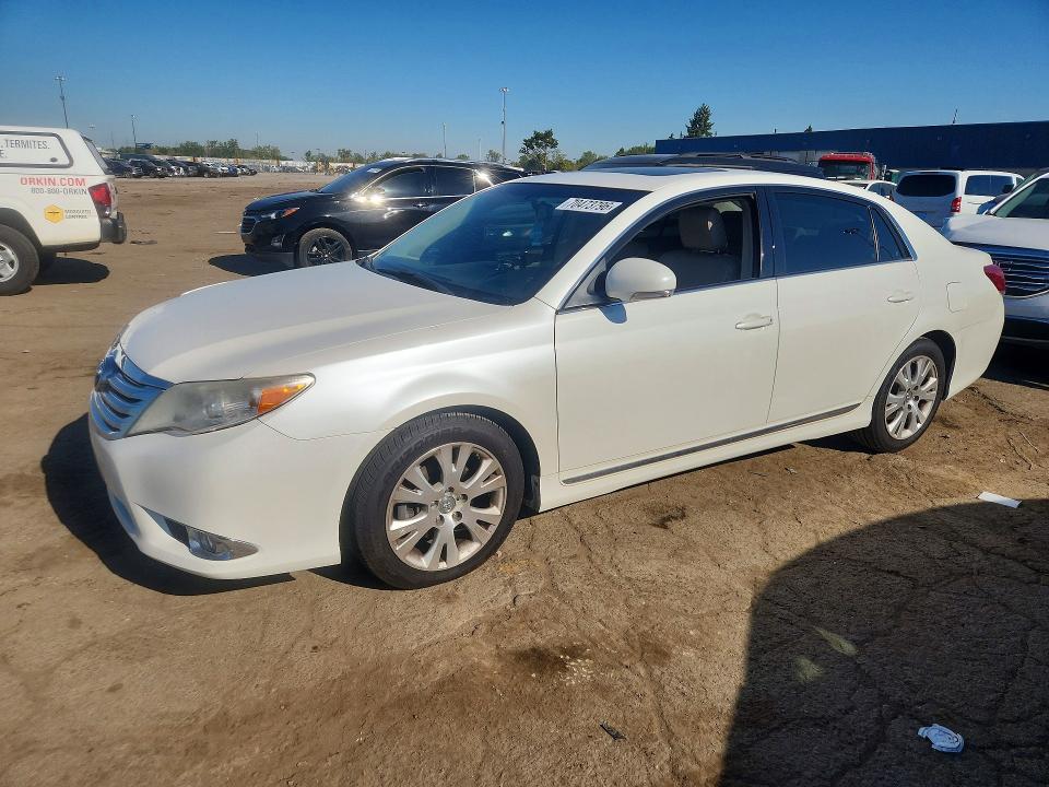 Auction sale of the 2011 Toyota Avalon, vin: 4T1BK3DBXBU432232, lot number: 70473796