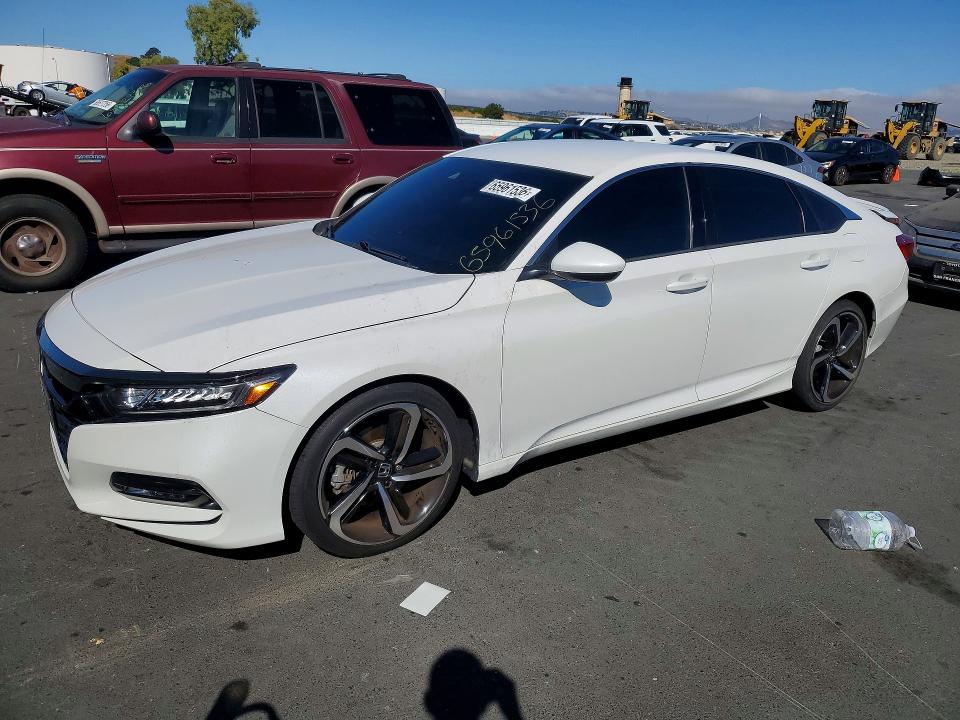 Auction sale of the 2020 Honda Accord, vin: 1HGCV1F30LA103540, lot number: 65961536