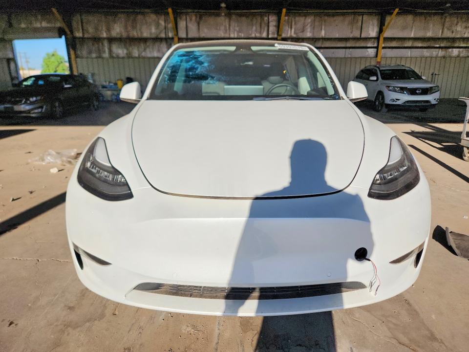 2022 Tesla Model Y მანქანა იყიდება აუქციონზე, vin: 7SAYGDEE9NA015776, აუქციონის ნომერი: 69393576