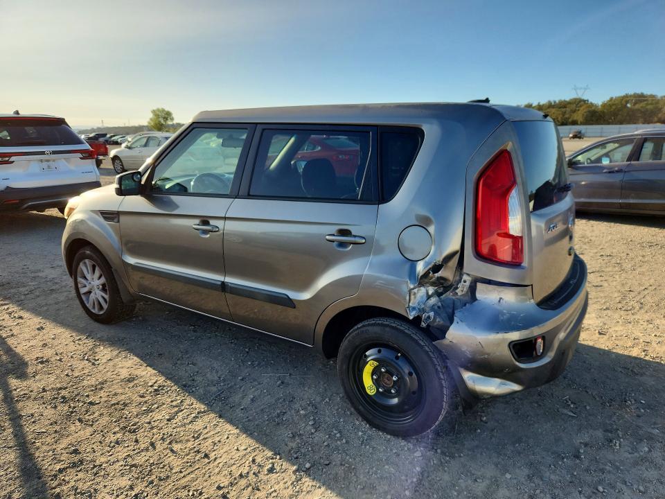 68002736 :رقم المزاد ، KNDJT2A61D7527682 vin ، 2013 Kia Soul مزاد بيع