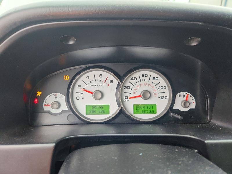 2007 Ford Escape მანქანა იყიდება აუქციონზე, vin: 1FMYU04147KB38256, აუქციონის ნომერი: 69644806