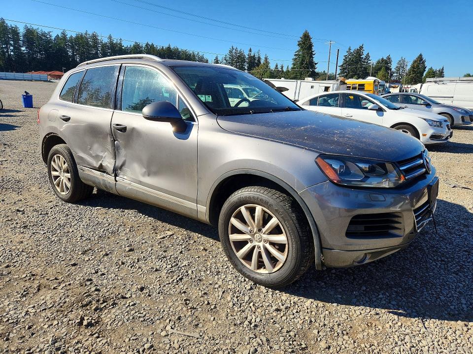 Продажа на аукционе авто 2012 Volkswagen Touareg, vin: WVGFF9BP6CD004585, номер лота: 69095606