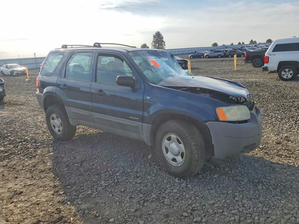 69117026 :رقم المزاد ، 1FMYU021X2KA64207 vin ، 2002 Ford Escape مزاد بيع