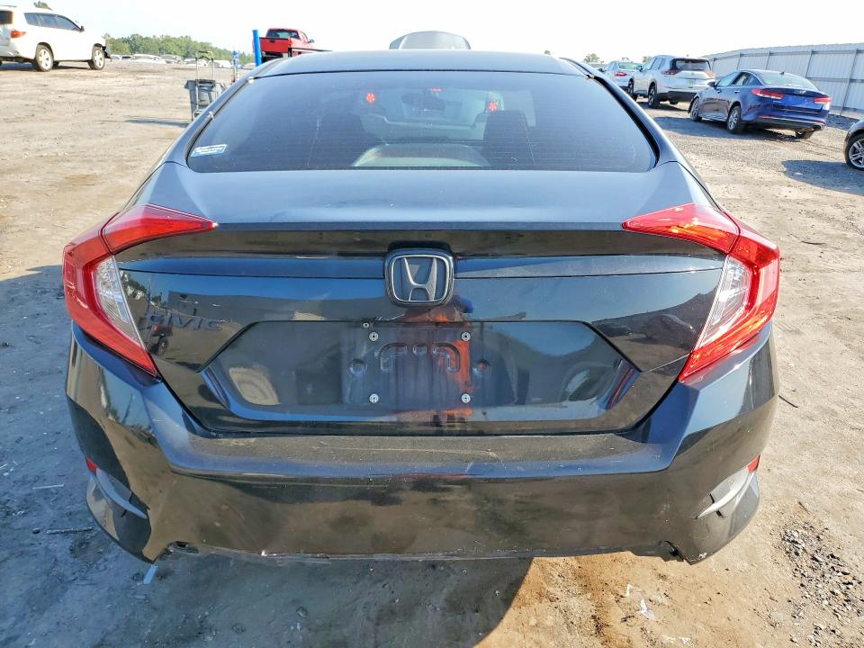 67606476 :رقم المزاد ، 2HGFC2F54JH544905 vin ، 2018 Honda Civic مزاد بيع
