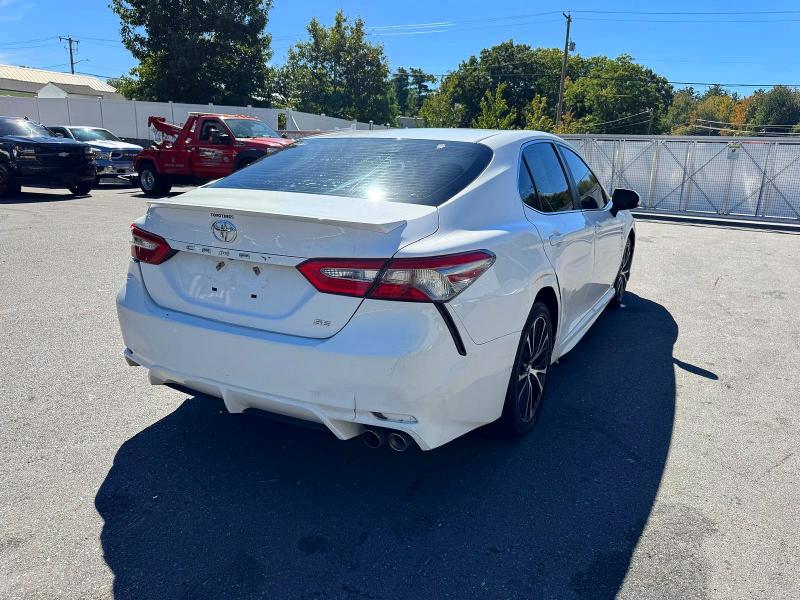 2018 Toyota Camry მანქანა იყიდება აუქციონზე, vin: 4T1B11HK8JU567855, აუქციონის ნომერი: 70841206