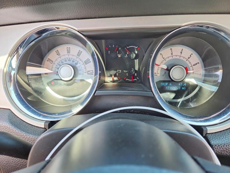 70282296 :رقم المزاد ، 1ZVBP8EN1A5174278 vin ، 2010 Ford Mustang مزاد بيع
